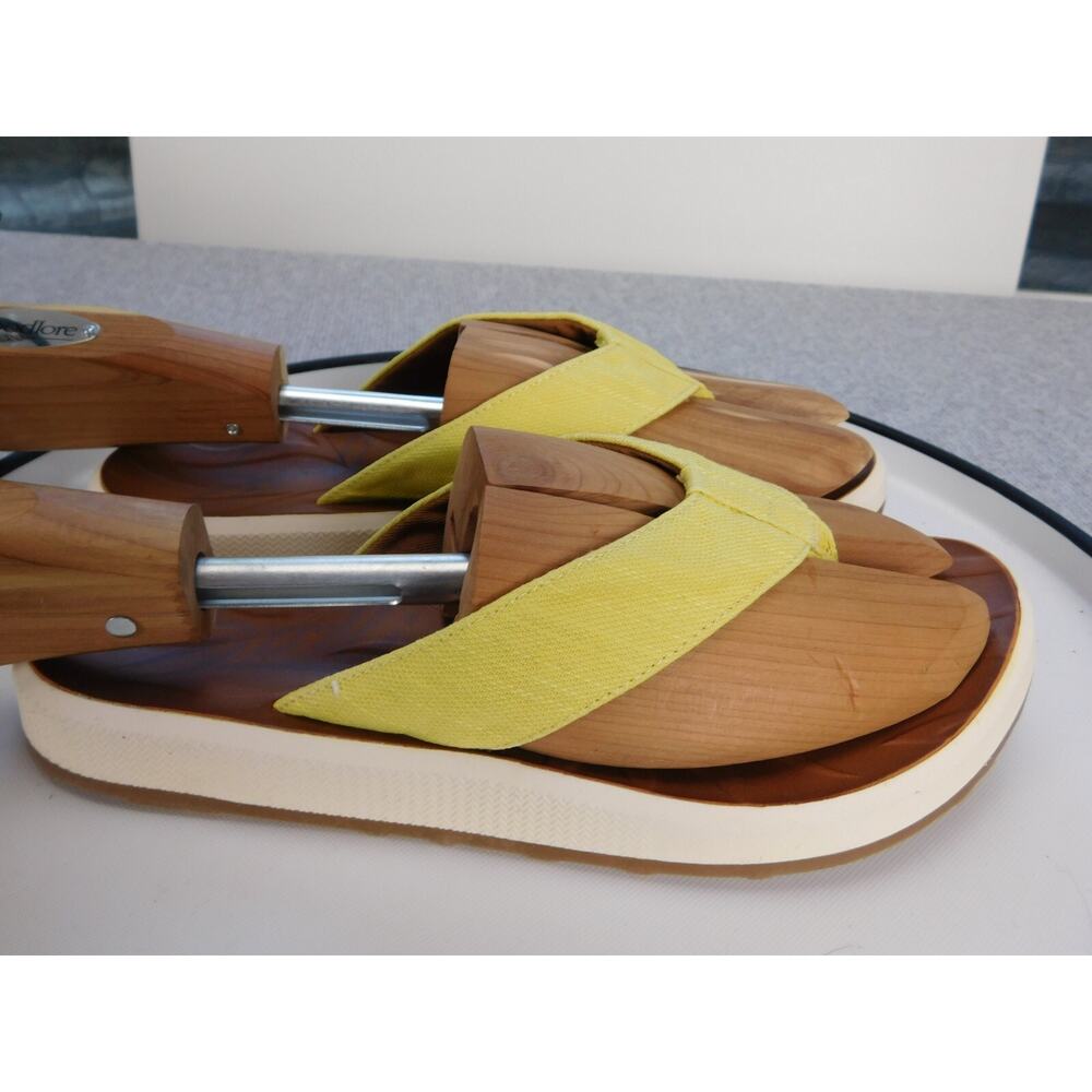 Zodiac Flip Flops Sandals Yellow & White Women's Size 7.5 "Sunny" - Picture 3 of 9